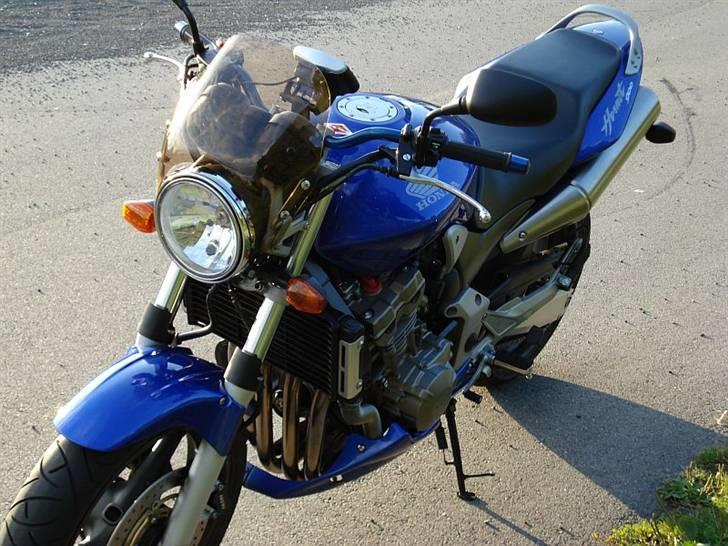 Honda Hornet 900 (SOLGT) billede 5