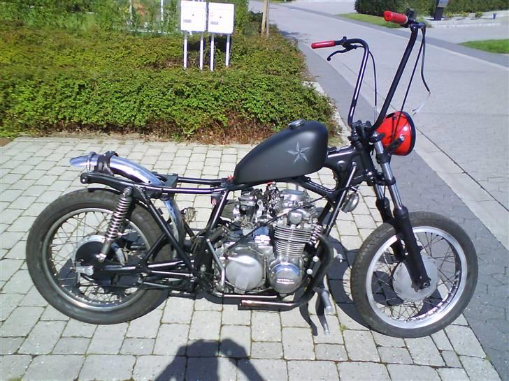 Honda CB(RatRod/Bobber)550F K1 billede 2