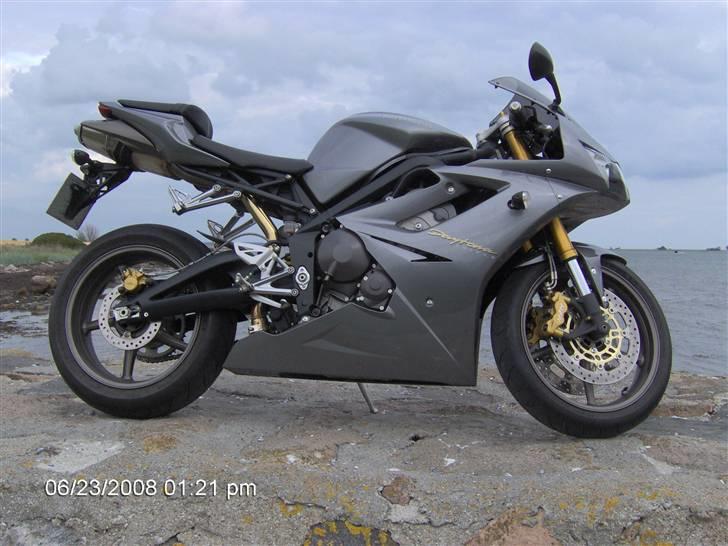 Triumph Daytona 675 (SOLGT)  - Smuk som bare fanden  billede 2