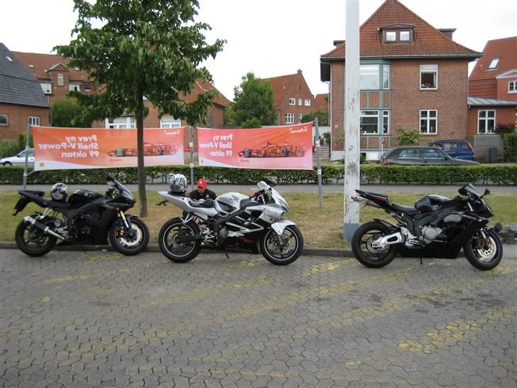 Honda CBR 600 f-sport - afslapning efter en tur hjem fra karolines billede 17