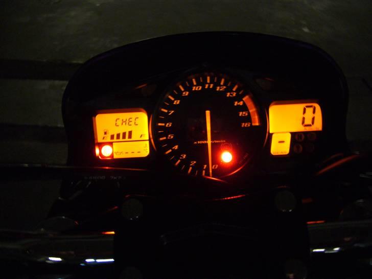 Suzuki GSR600 AK8 billede 3