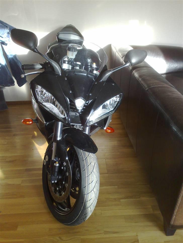 Yamaha yzf r6 billede 11