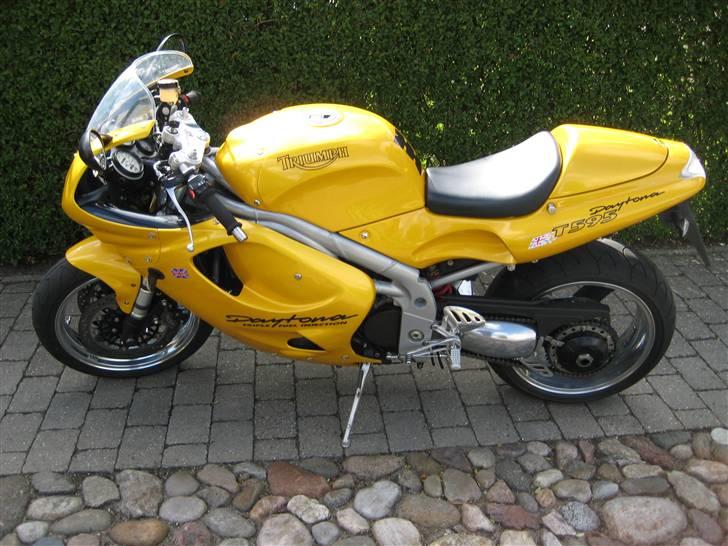 Triumph T595 billede 4