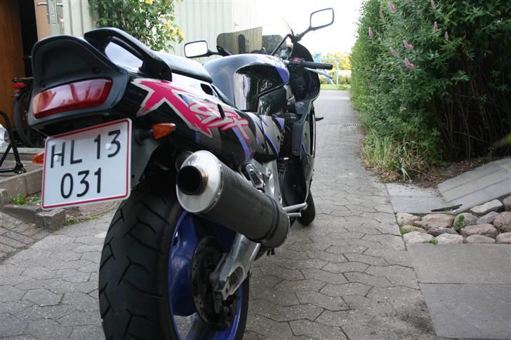 Suzuki GSXR 750WN *Solgt* billede 3