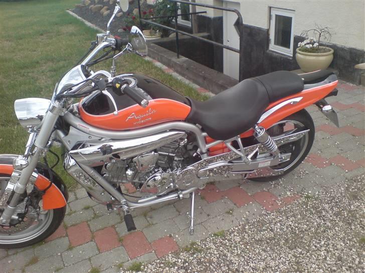 Hyosung gv650 billede 8