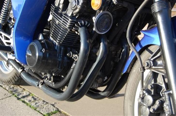 Honda CB900F2 Bol d'or - Der er intet der pynter som nye forrør billede 12