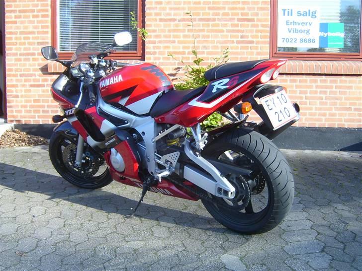 Yamaha R6  **solgt**  billede 4