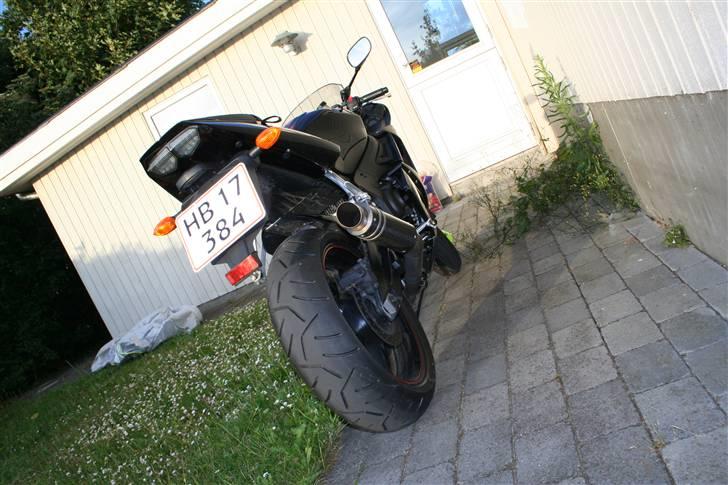 Yamaha YZF-R6 - mangler lige en nr. plade holder  billede 5