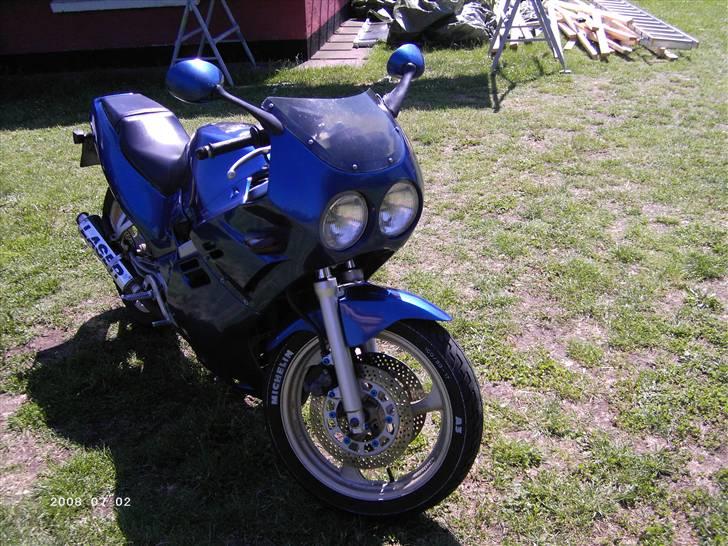 Suzuki gsx 250 r solgt billede 2