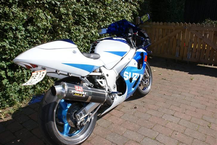 Suzuki gsxr 600  SOLGT billede 3