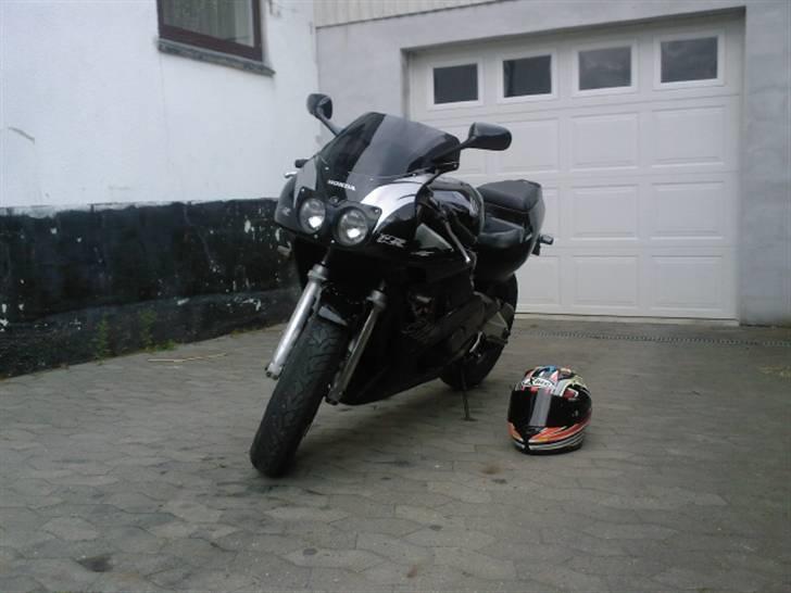 Honda cbr 400 rr fireblade billede 8