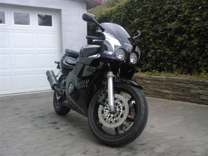 Honda cbr 400 rr fireblade billede 9