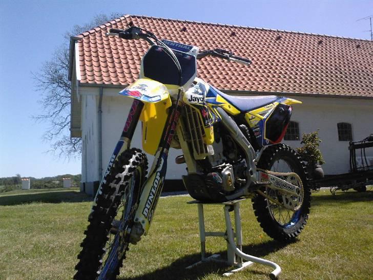 Suzuki RM-Z 250 k7 "byttet" billede 3