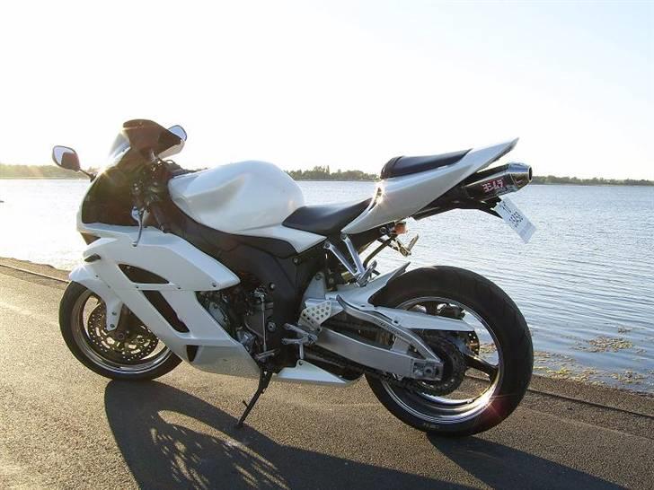 Honda CBR1000RR Fireblade billede 9