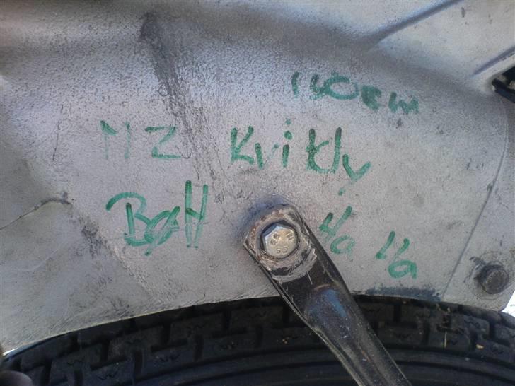 MZ ES 150/1 - Eleverne der har skrevet ting på den billede 15