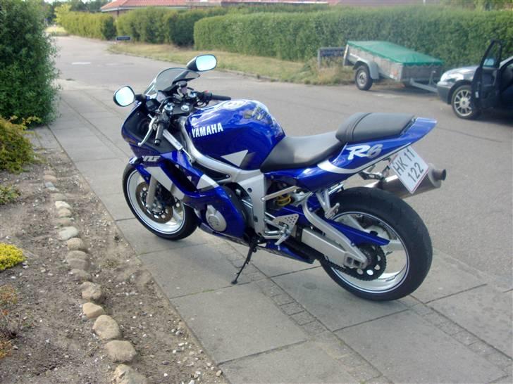 Yamaha YZF R6 *SOLGT* billede 2