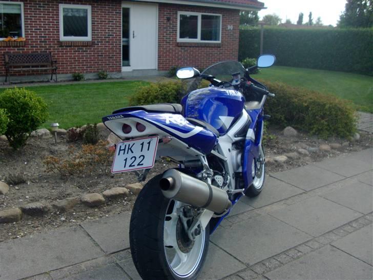 Yamaha YZF R6 *SOLGT* billede 3