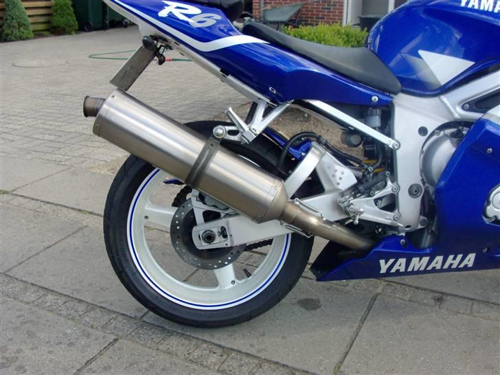 Yamaha YZF R6 *SOLGT* billede 5