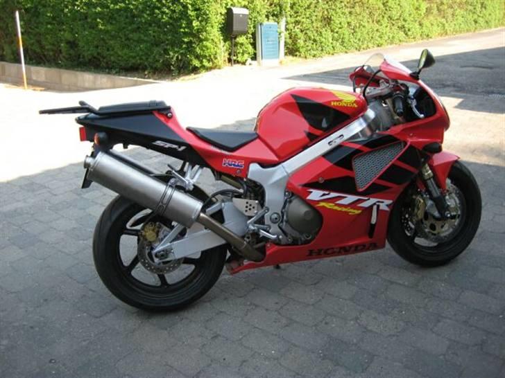 Honda VTR1000 SP-1 - SP´eren i Touring-mode billede 15