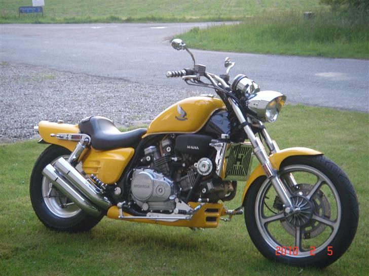 Honda VF 750c Super Magna billede 5