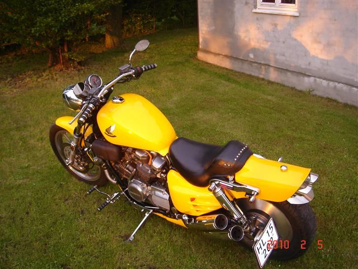 Honda VF 750c Super Magna billede 13