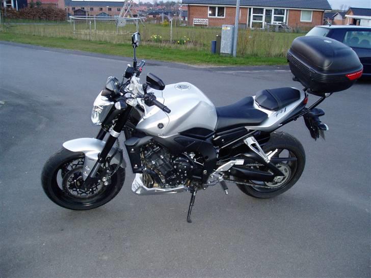 Yamaha FZ1-NA billede 12