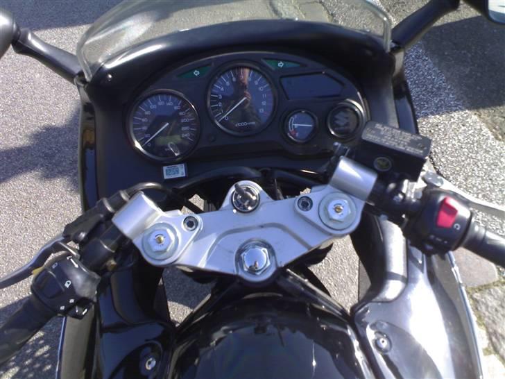 Suzuki GSX600 F billede 4