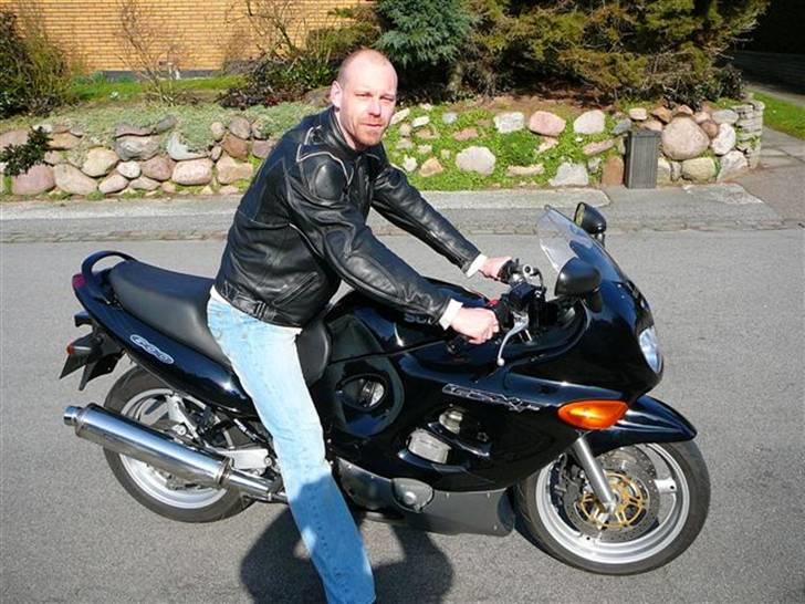 Suzuki GSX600 F - Den stolte ejer... billede 6