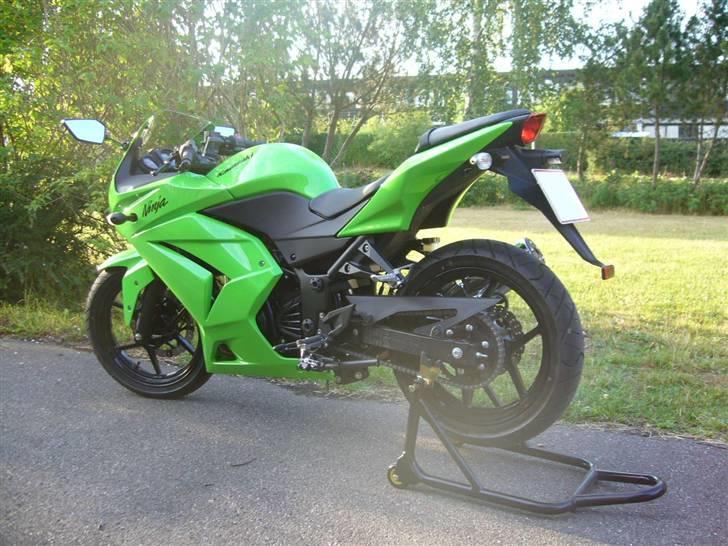 Kawasaki Ninja 250r billede 1