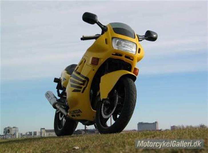Honda cbr 600 f billede 1