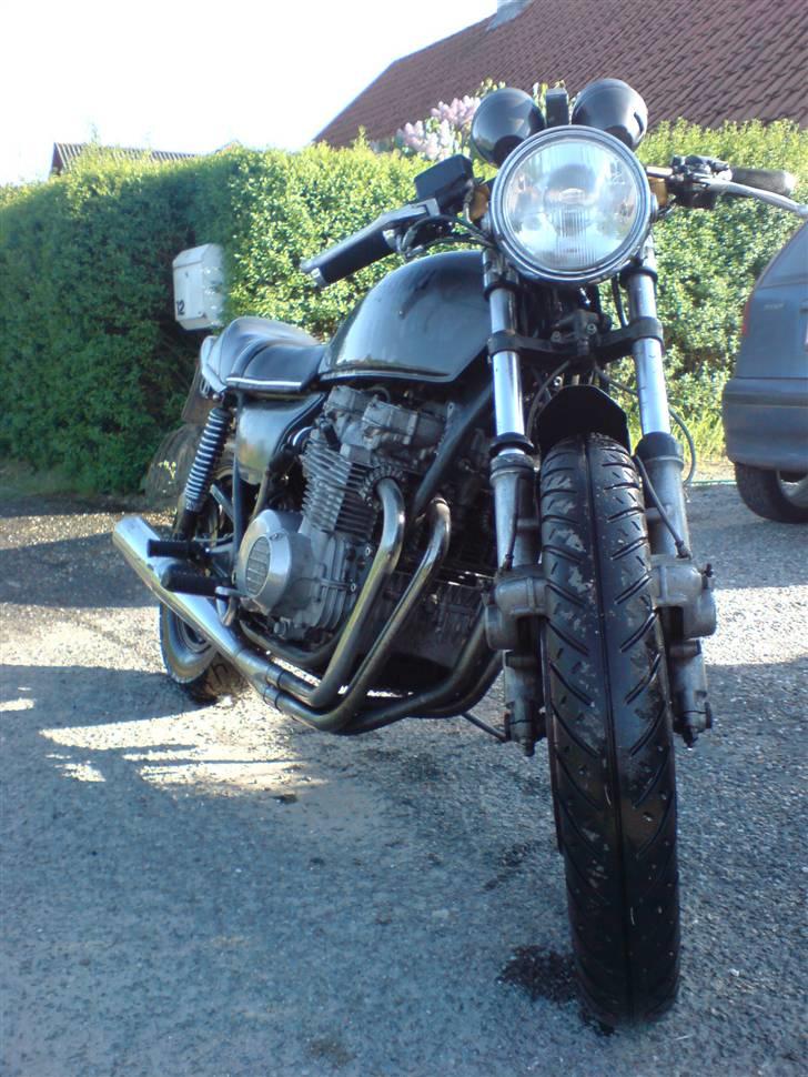 Kawasaki z650 billede 1