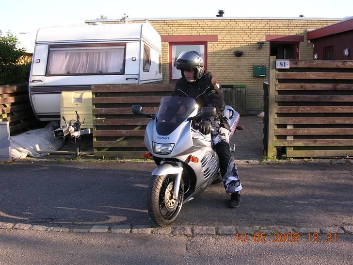 Suzuki RF 600 R solgt billede 12