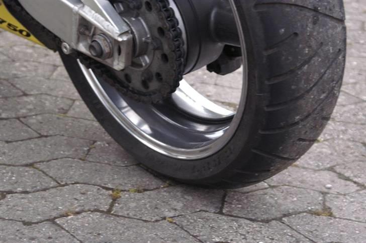 Suzuki GSXR 750 SRAD- billede 10