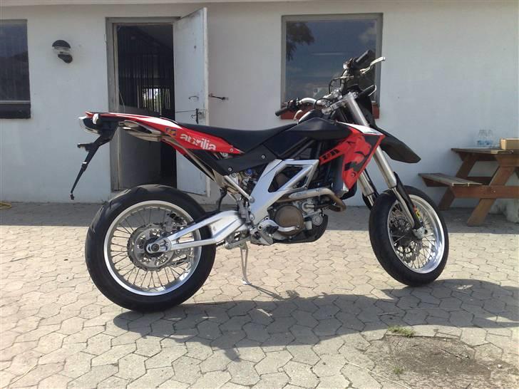 Aprilia SXV  550 Motard billede 2