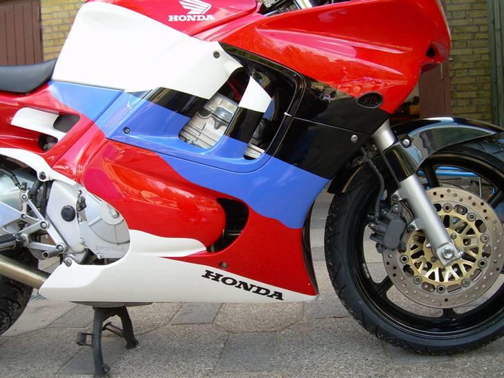 Honda CBR 600 F3(solgt) billede 8
