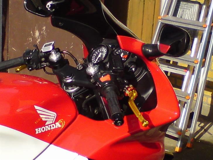 Honda CBR 600 F3(solgt) billede 10