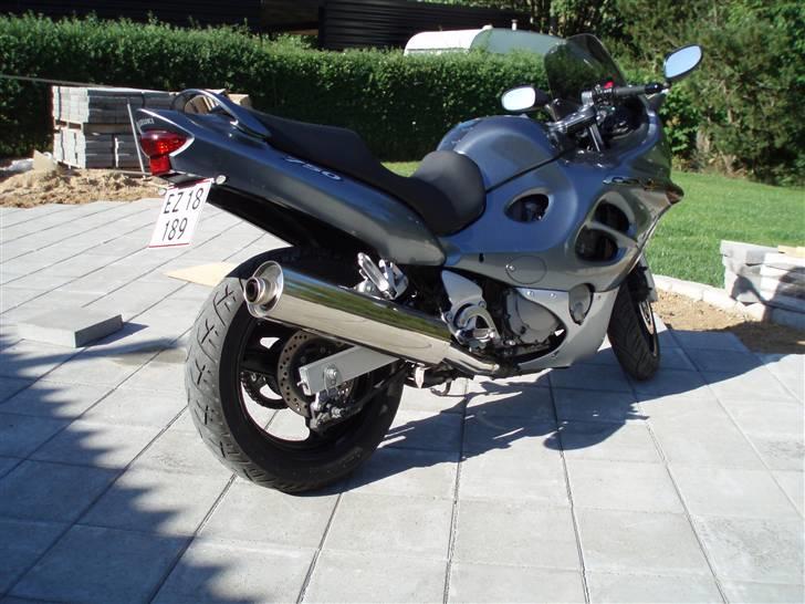 Suzuki GSX F 750 SOLGT! billede 7