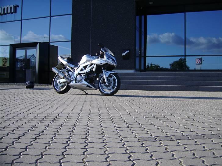 Suzuki SV 650 s K3 (Solgt) billede 8