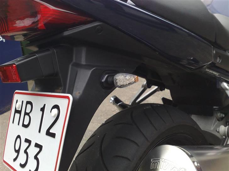 Suzuki GSF 1200 SA **SOLGT** - så blev der monteret mini LED(diode) blink....nice nice billede 20