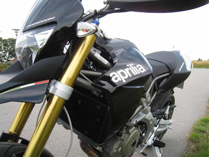Aprilia SMV 750 Dorsoduro - SOLGT - Aprilia SMV 750 Dorsoduro billede 8