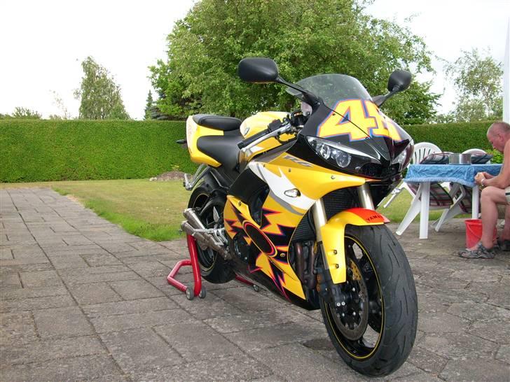 Yamaha R6 - Rossi billede 1