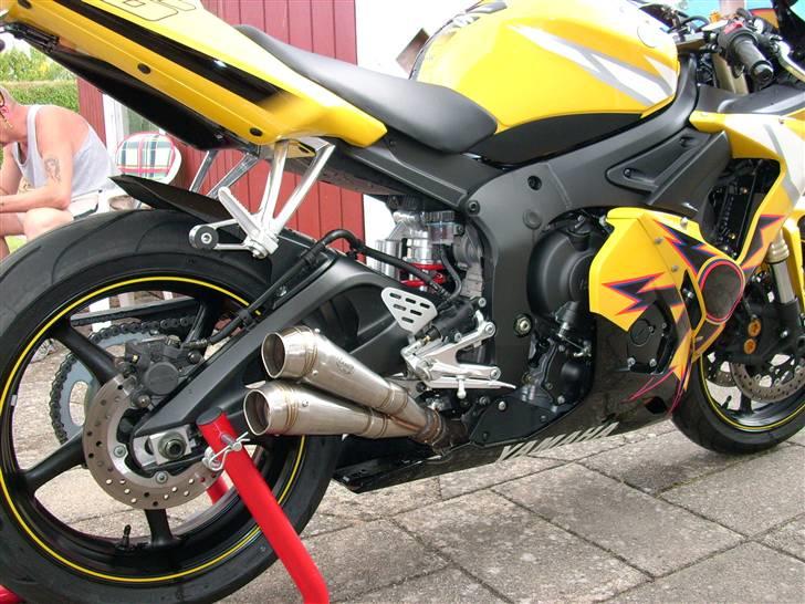 Yamaha R6 - Rossi billede 4