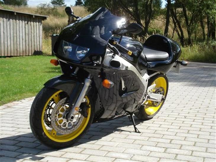 Suzuki GSX-R 600 billede 1
