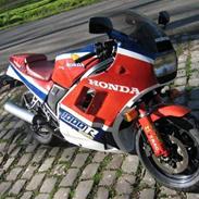 Honda VF1000R