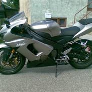 Kawasaki zx6r