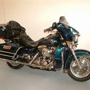 Harley Davidson  FLHTCUI Ultra Classic E