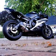 Yamaha R6