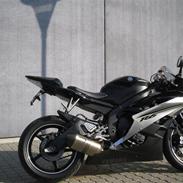 Yamaha R6