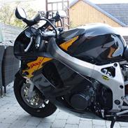 Honda CBR900RR