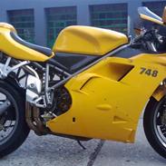 Ducati 748